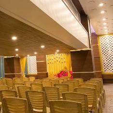 Navyug Banquet Hall Near Pune Station